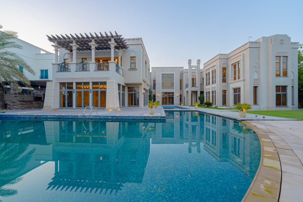 Emirates Hills — photo 23