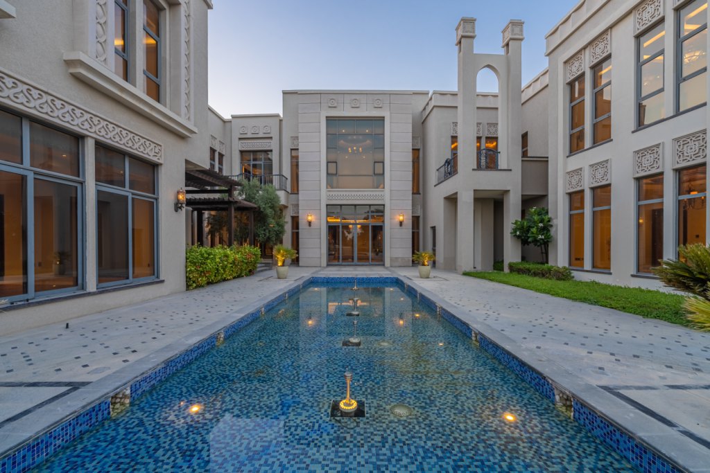 Emirates Hills — photo 24