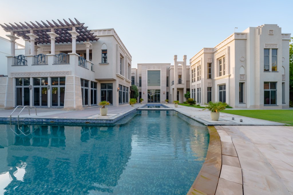 Emirates Hills — photo 21