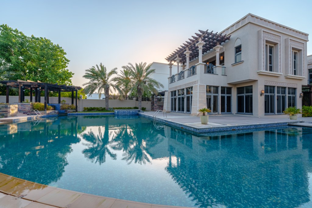 Emirates Hills — photo 20